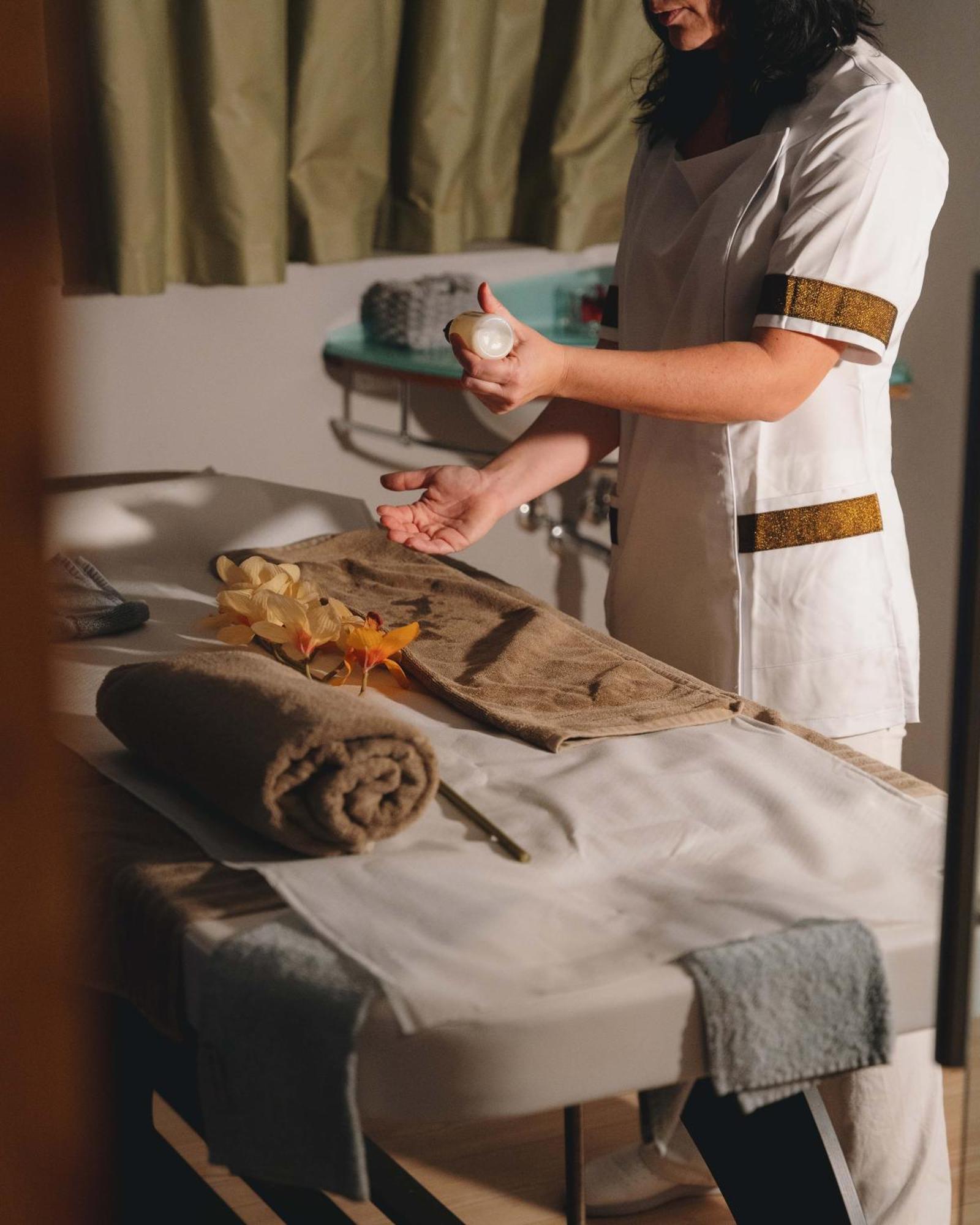 Residence Hotel Eden - Family & Wellness Resort อันดาโล ภายนอก รูปภาพ